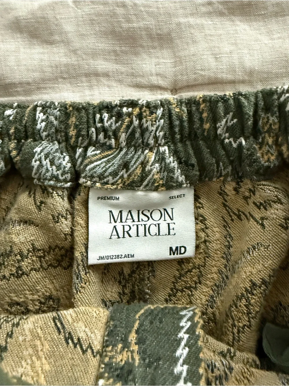 Maison Article floral Tapestry Cargo Joggers Size Medium